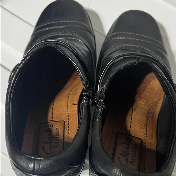 Clarks Black Leather Buckle Heels - Picture 7 of 11